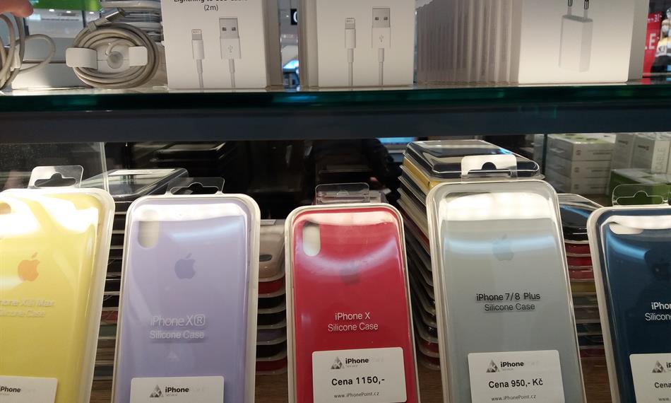 2019-4-9-1353apple 4.jpg